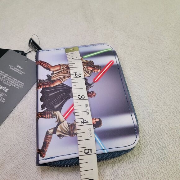Loungefly Star Wars Darth Maul Villains Wallet Exclusive Glow In the Dark NWT - Picture 5 of 7